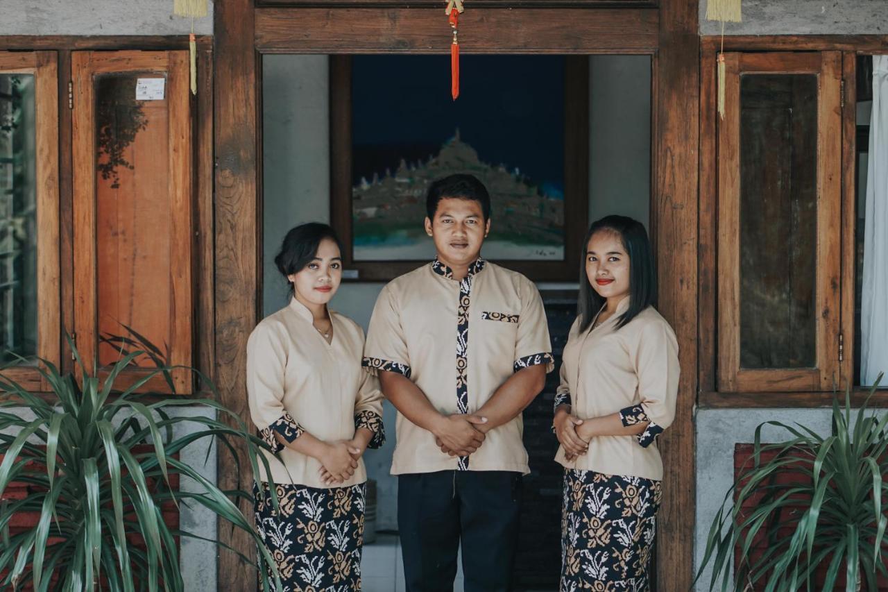 Cempaka Borobudur Guest House Magelang Exteriör bild